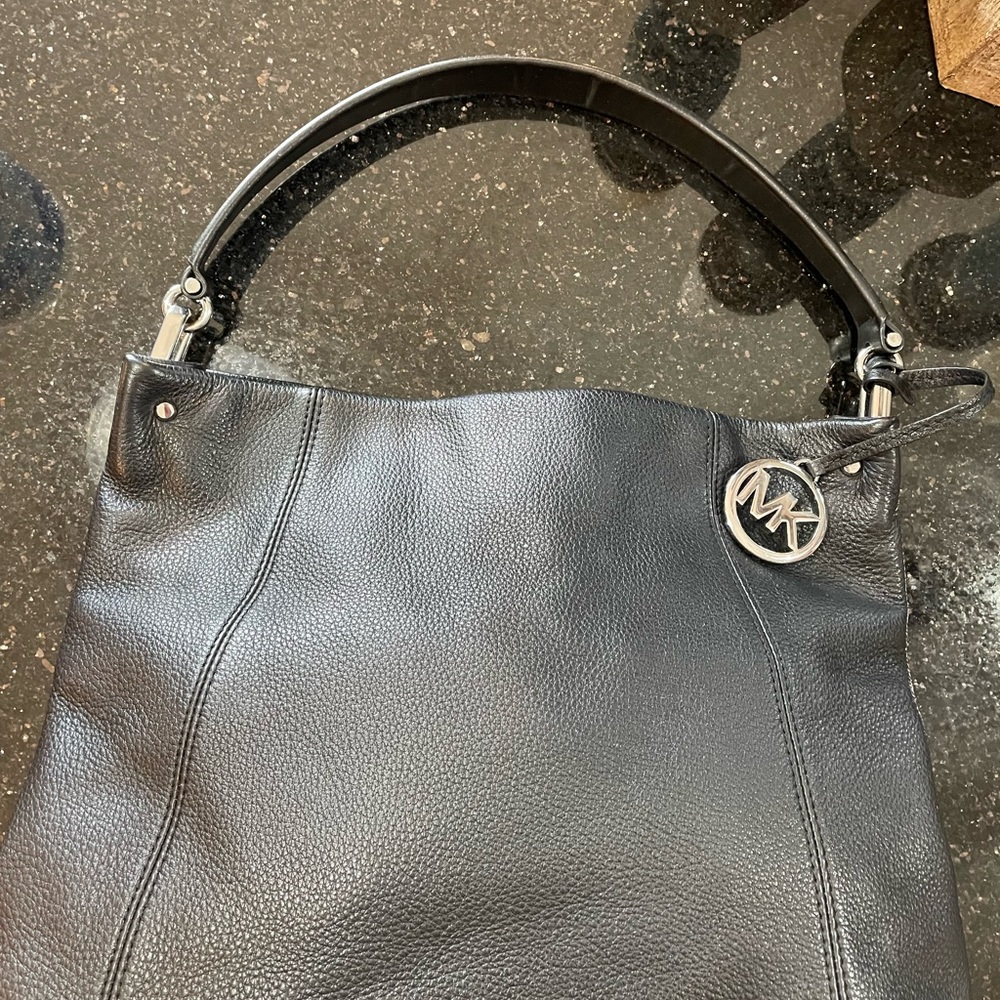 Michael Kors black soft leather hobo handbag - Picture 7 of 15